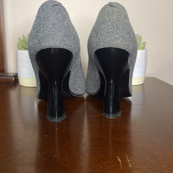 Hype Wool Heels - Picture 3 of 7